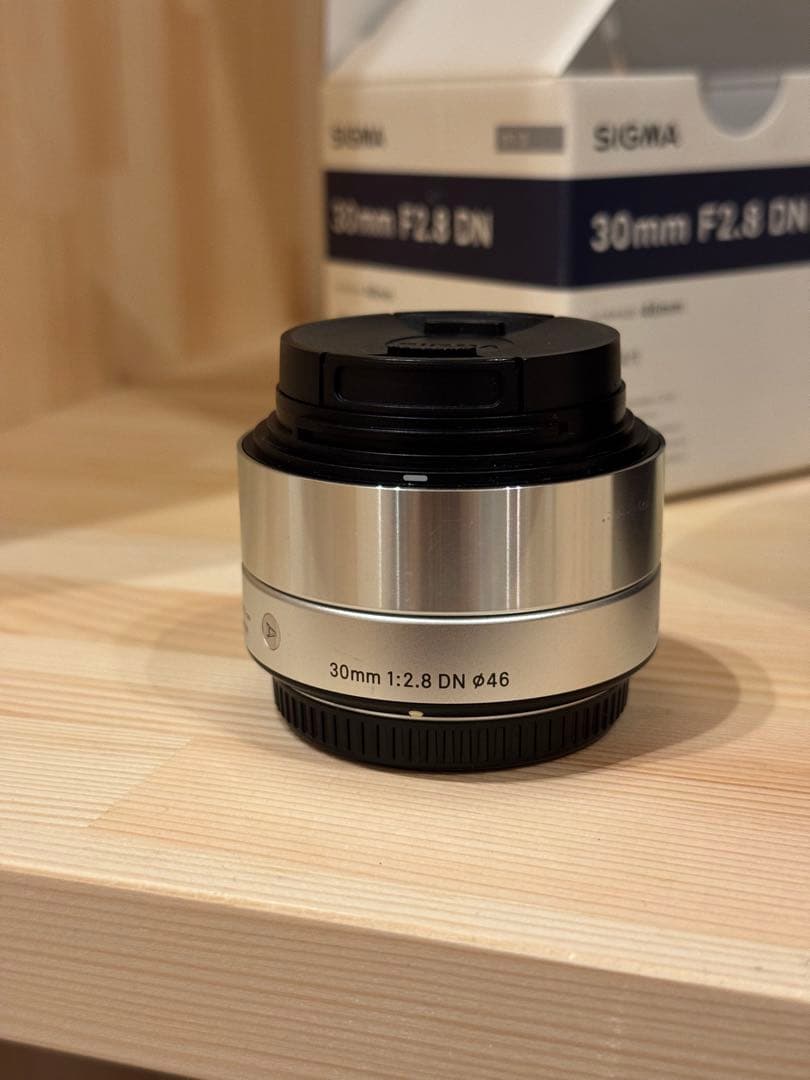 SIGMA 30mm F2.8 DN レンズ