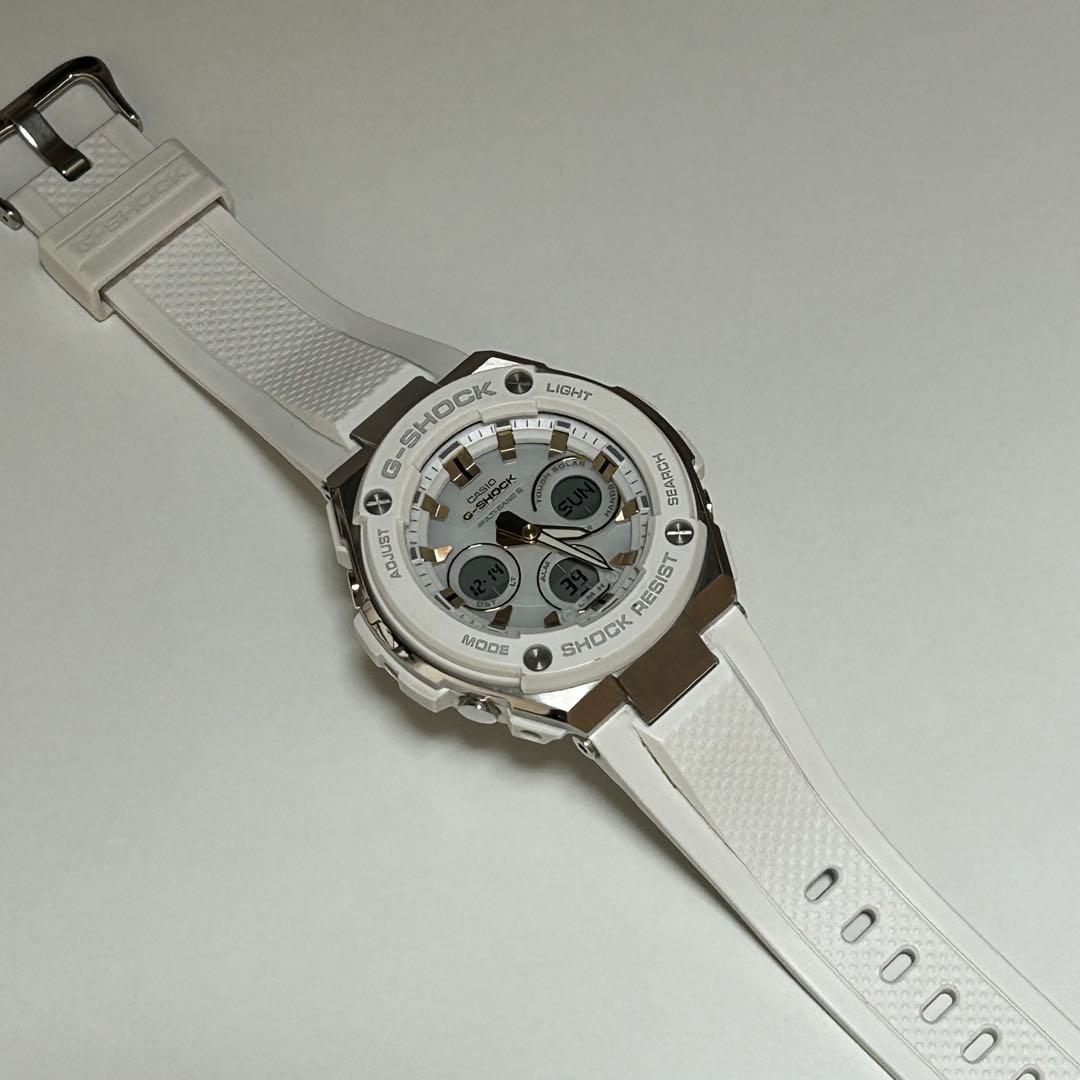 専用 G-SHOCK GST-W300 G-STEEL 電波ソーラー ホワイト