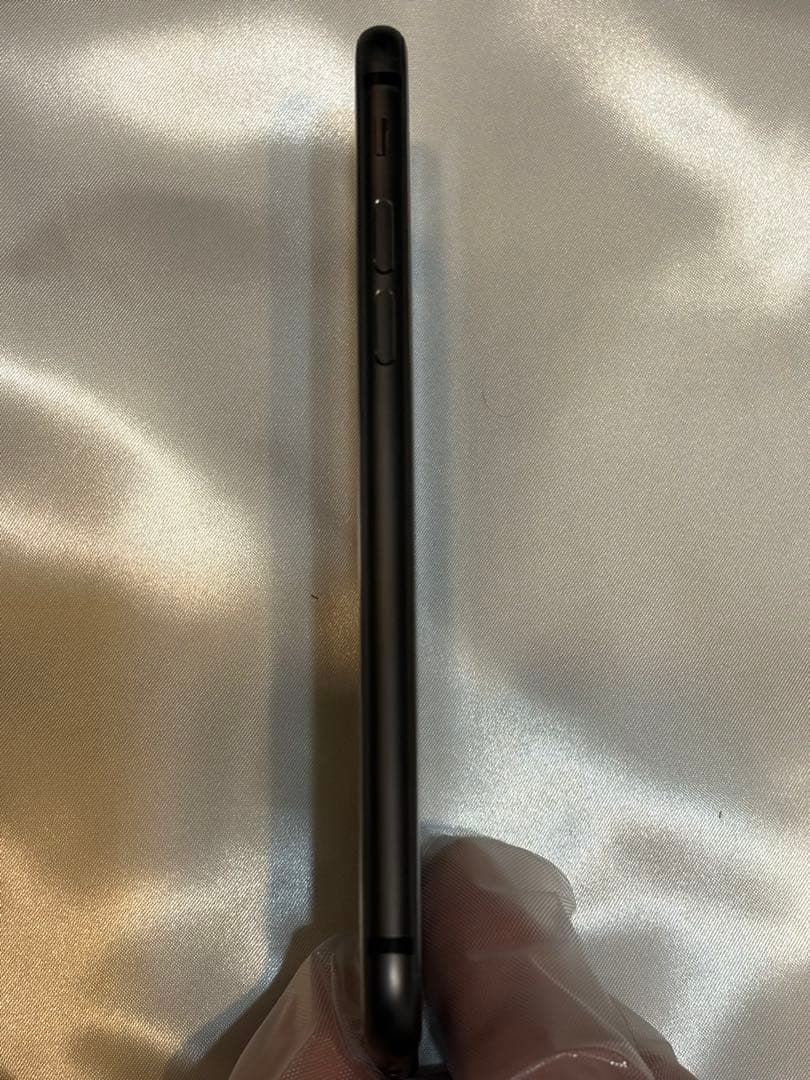 iPhone 8 64GB SIMフリー スペースグレイ