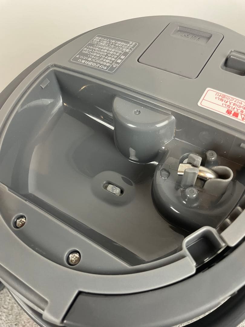 ●スチーム式加湿器 象印 EE-TA60-BM 2024年製●