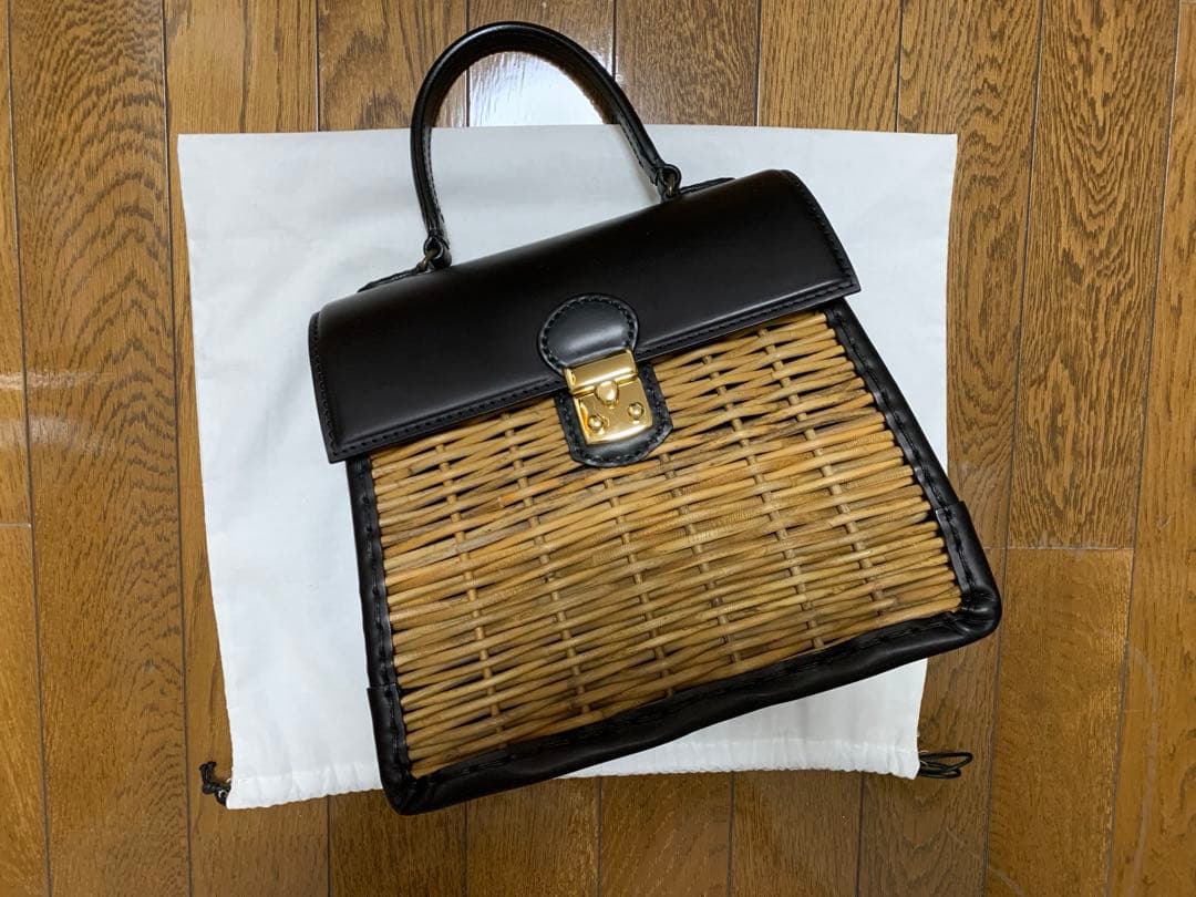 ebagos　エバゴス　カーフハンドバッグ M　ケリー　カーフレザー×紅籐 黒