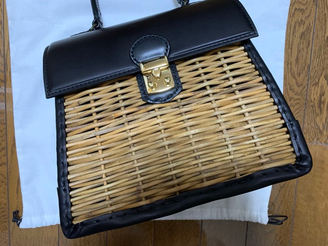 ebagos　エバゴス　カーフハンドバッグ M　ケリー　カーフレザー×紅籐 黒