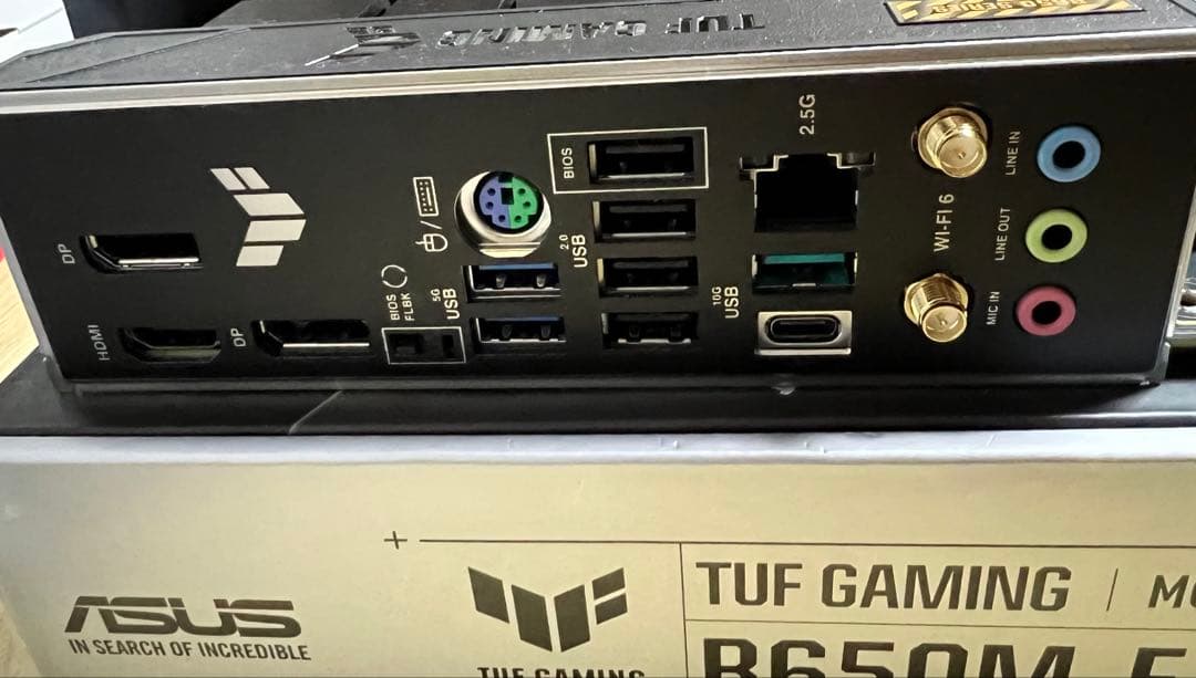 ASUS TUF GAMING B650M-E WIFI マザーボード