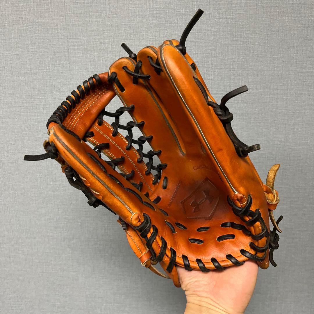 1147 アンダーアーマー 型抜群 即戦力 硬式 外野手用グローブ