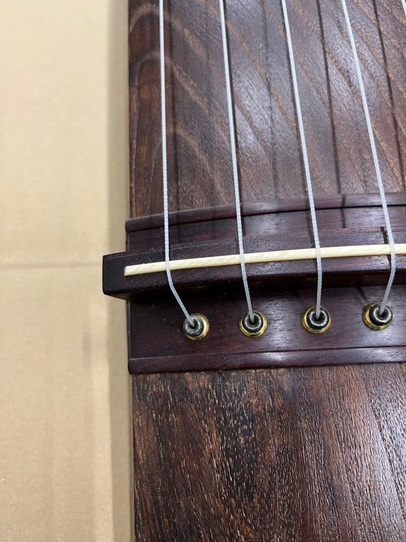 k*i様 綾杉彫 箏 (お琴) 十三絃 和楽器 美品　山有銘（くり甲　蒔絵付き