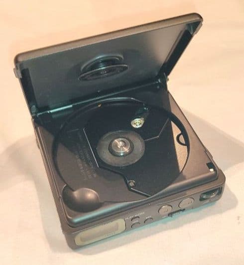 SONY CDウォークマン D-82