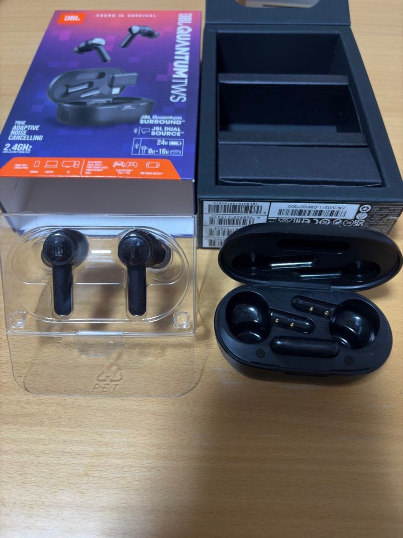 イヤホン JBL QUANTUM TWS BLACK