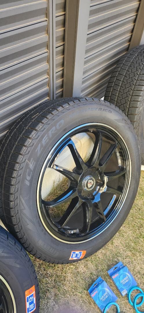 アルファード30系 スタッドレス4本 18インチ7.5J