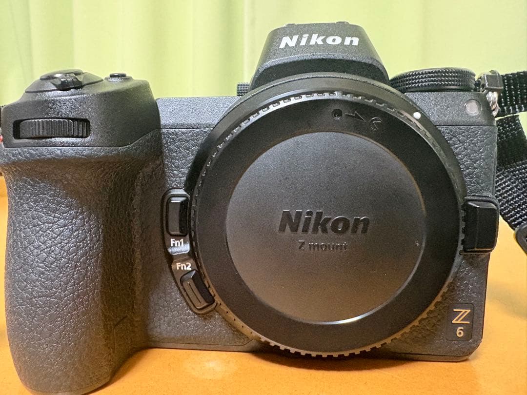 Nikon Z 6 ミラーレス一眼カメラ-ニコン +ニンジャストラップ付き