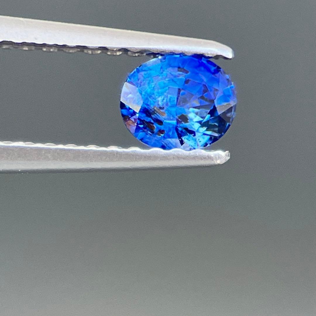 スリランカ産加熱天然ブルーサファイアルース