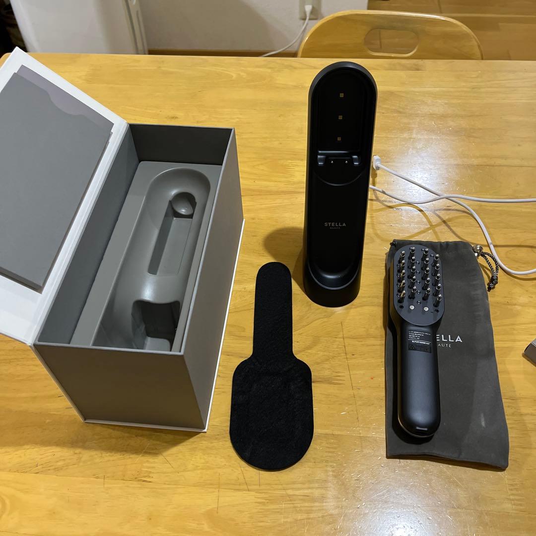 STELLA スマート 美顔器 ブラック　スカルプ