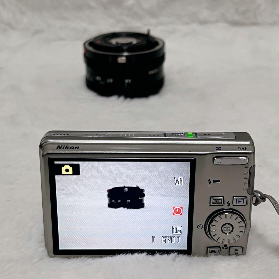 【美品】Nikon COOLPIX S600