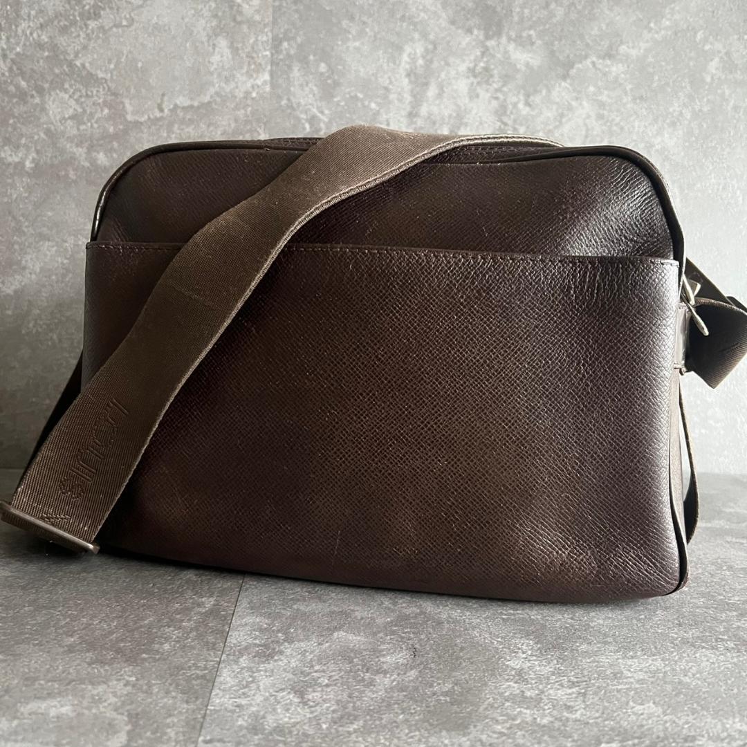 ⭐️LOUIS VUITTON⭐️ルイヴィトン タイガ リポーターPM