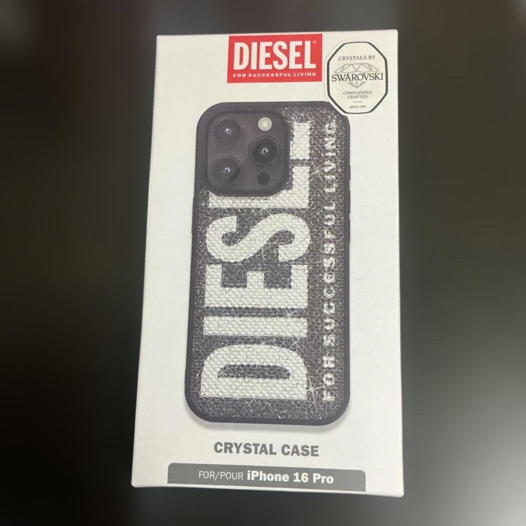 DIESEL iPhone16pro スマホケース　スワロフスキー