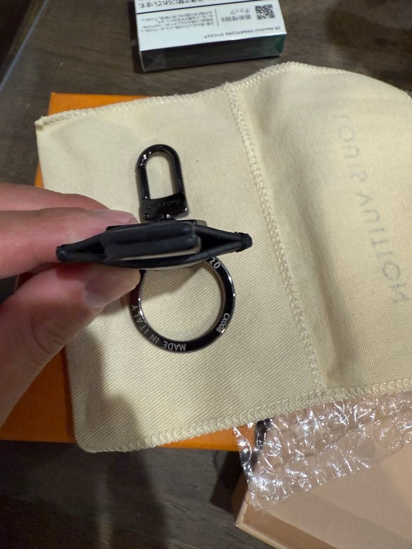 Louis Vuitton ブラックキーホルダー