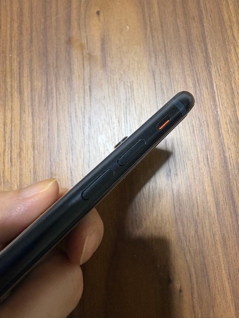 美品◇◆iPhone SE 第3世代　ミッドナイト 64GB 新品バッテリー◆