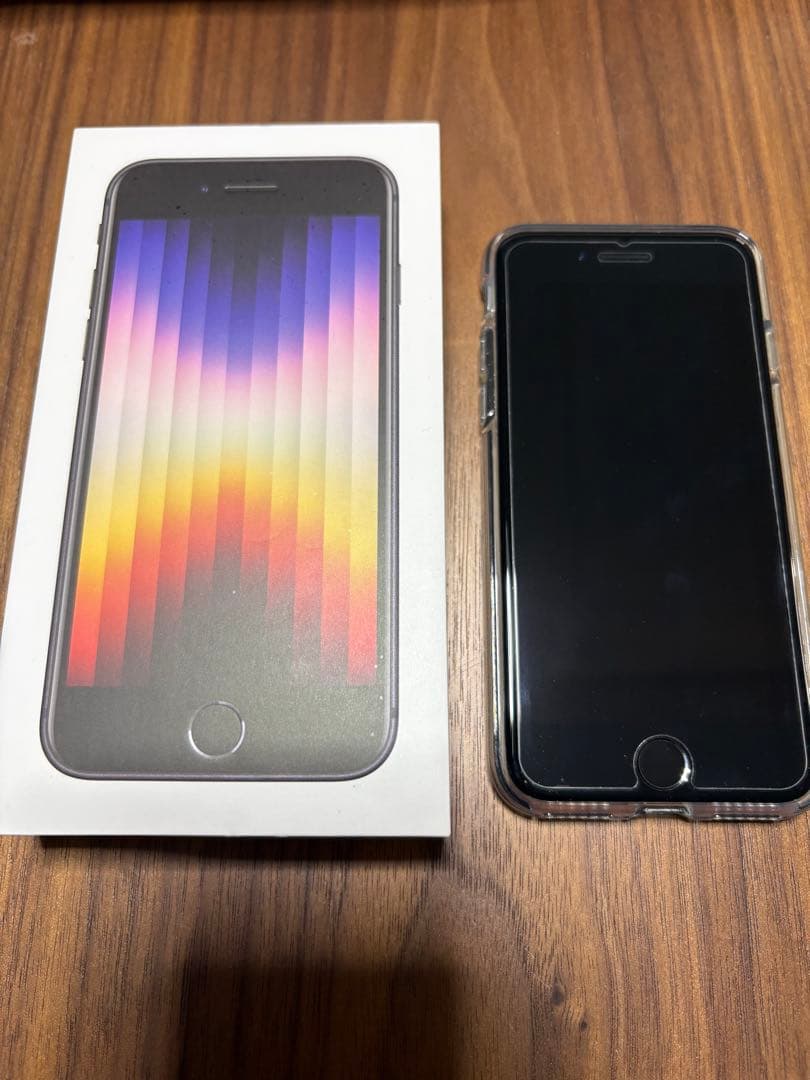 美品◇◆iPhone SE 第3世代　ミッドナイト 64GB 新品バッテリー◆