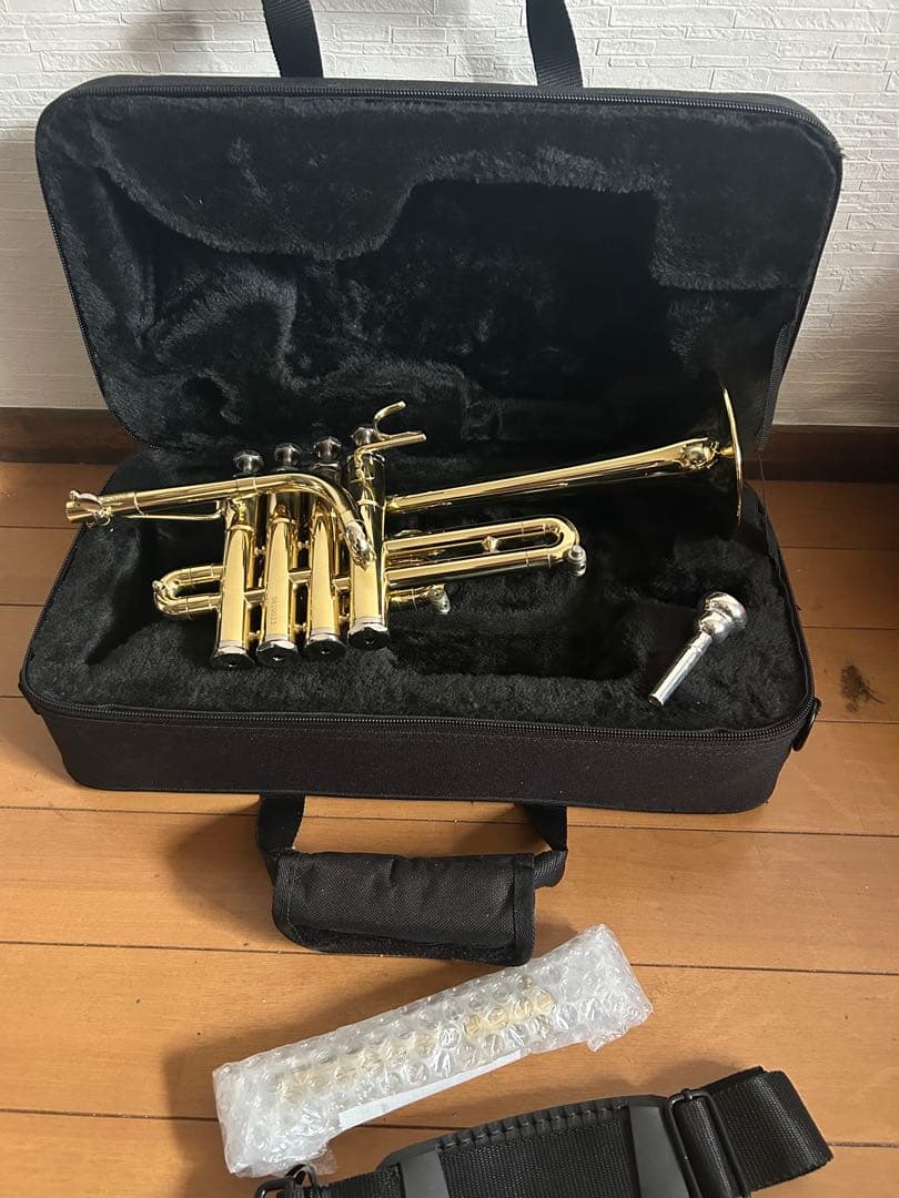 メーカー不明　シルキー風　A管マウスパイプ付き　ピッコロトランペット