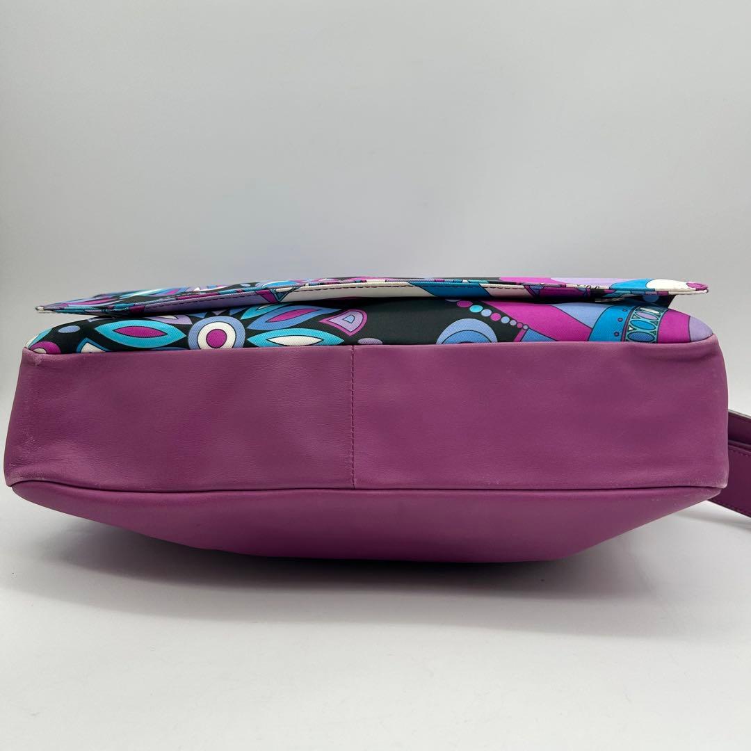 良品　エミリオプッチ　ショルダーバッグ　フラップ　花柄　青　紫　A4　斜め掛け