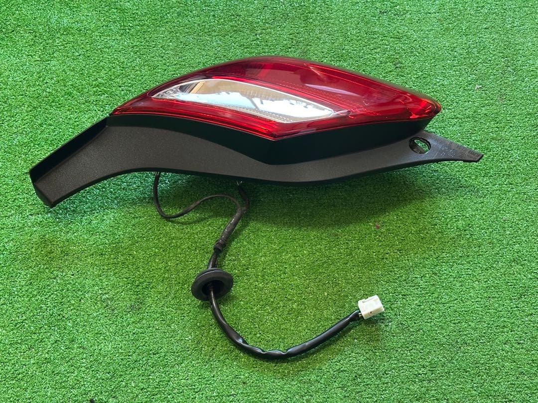 レクサス ソアラUZZ40 テールランプ KOITO 24-54 動作確認済み。