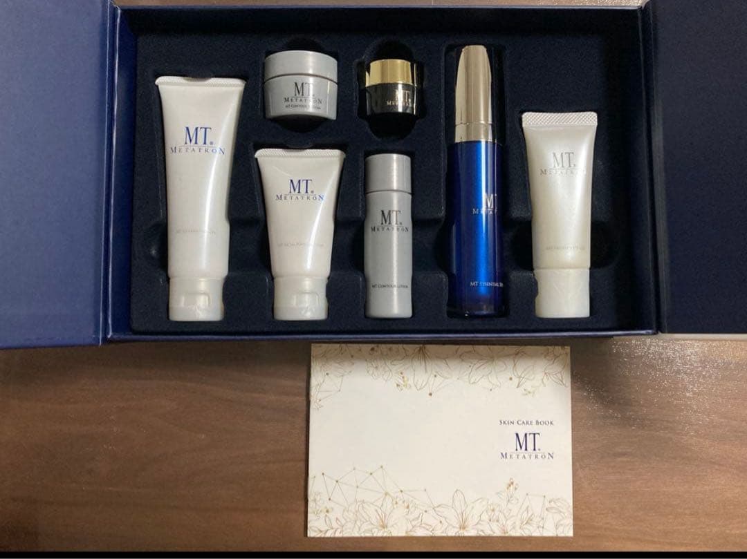 プレミアムコフレ　クリスマスコフレ2025 未使用　MT メタトロン