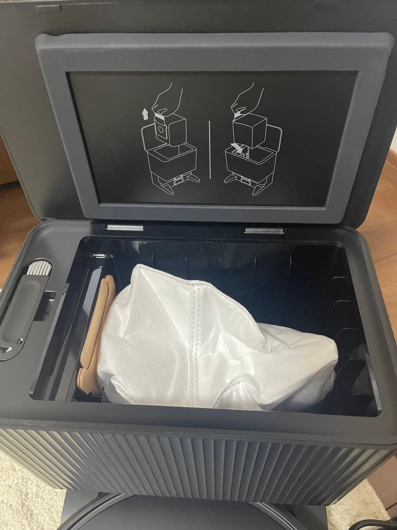 iRobot ロボット掃除機本体 自動排出機能付き　　箱無し