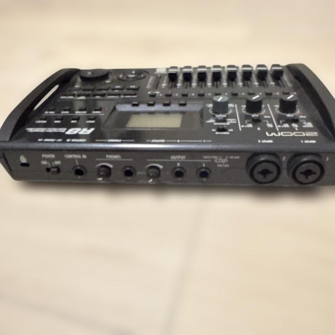 ZOOM / R8 / MTR / マルチトラックレコーダー　32GSDカード付