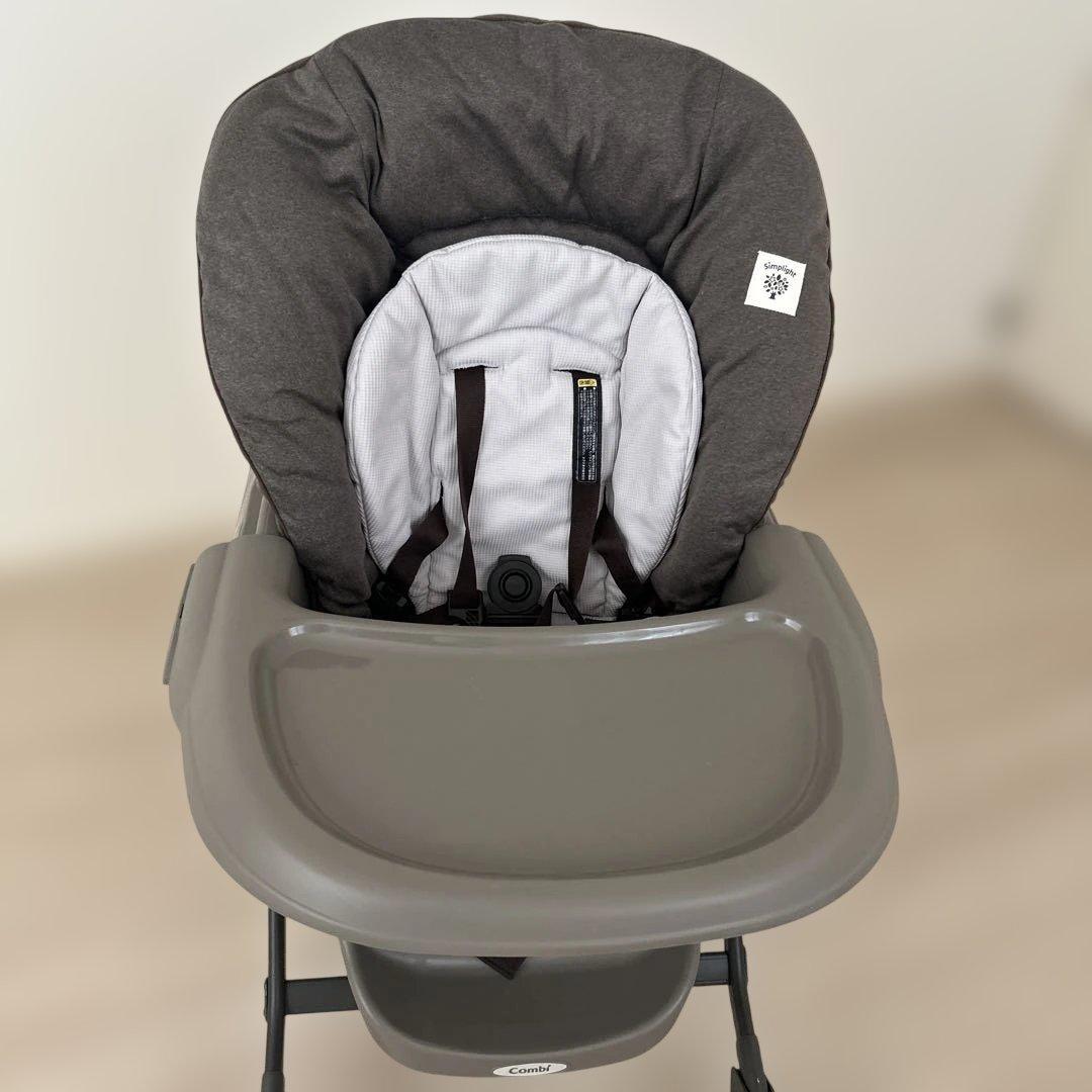 combi ネムリラ　オートスウィング　ハイローチェア　バウンサー　電動　コンビ