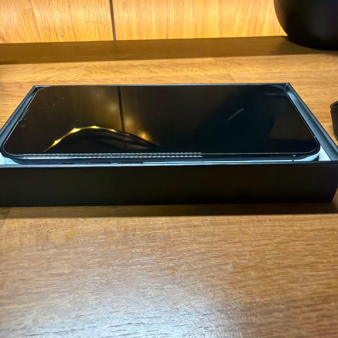 【人気機種】SIMフリー iPhone 13 Pro シエラブルー256gb