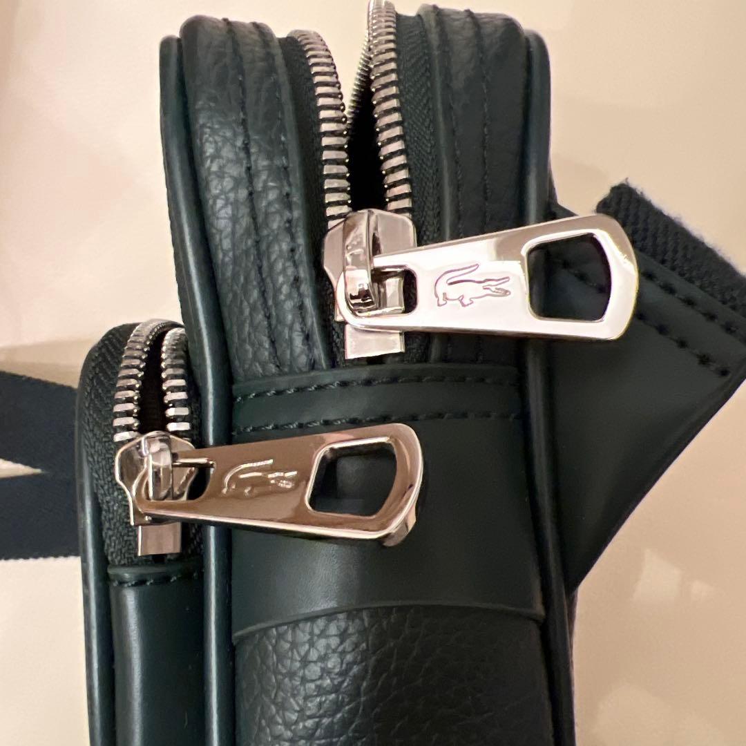 Lacoste グリーンレザー ショルダーバッグ