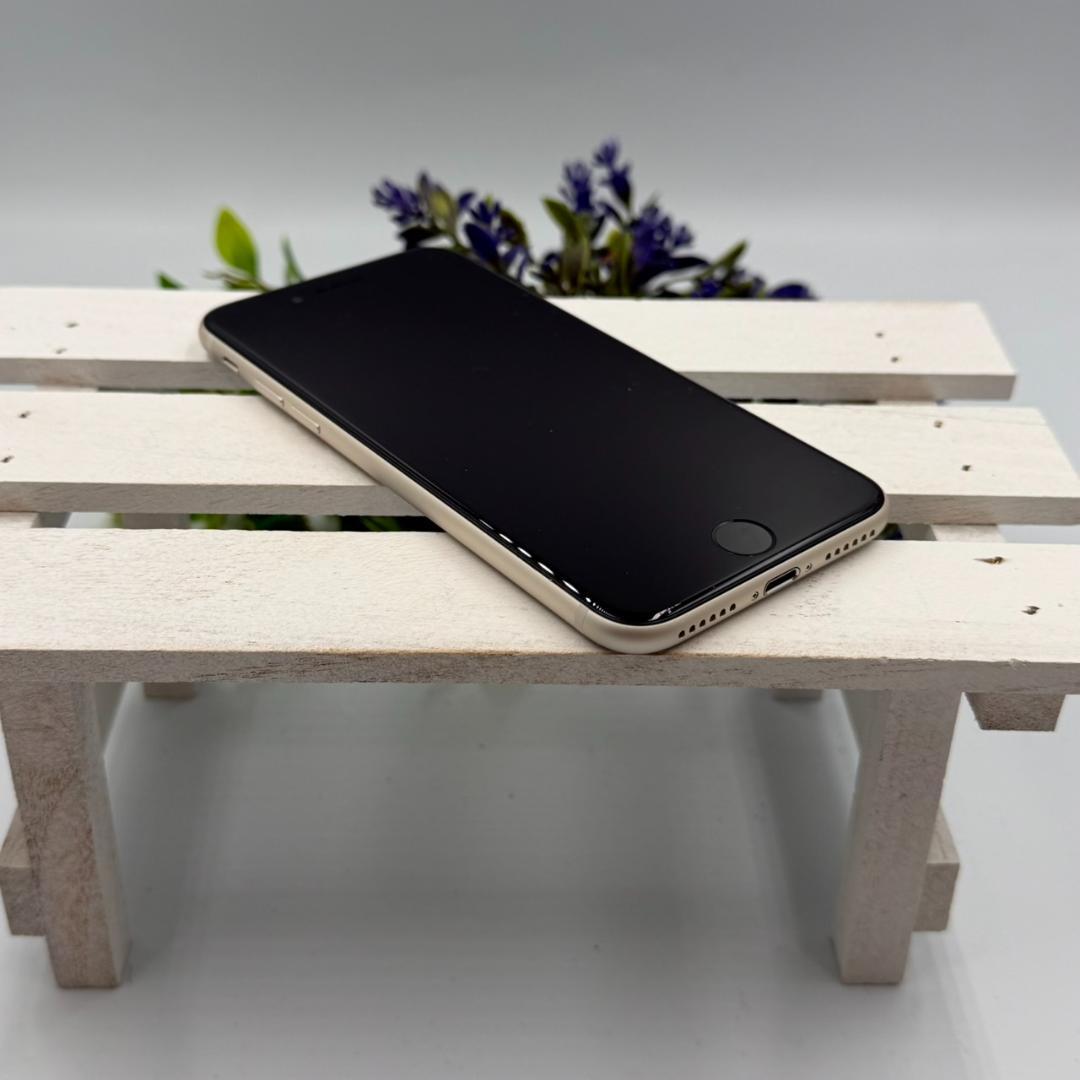 iPhone SE第3世代 64GB スターライト 398