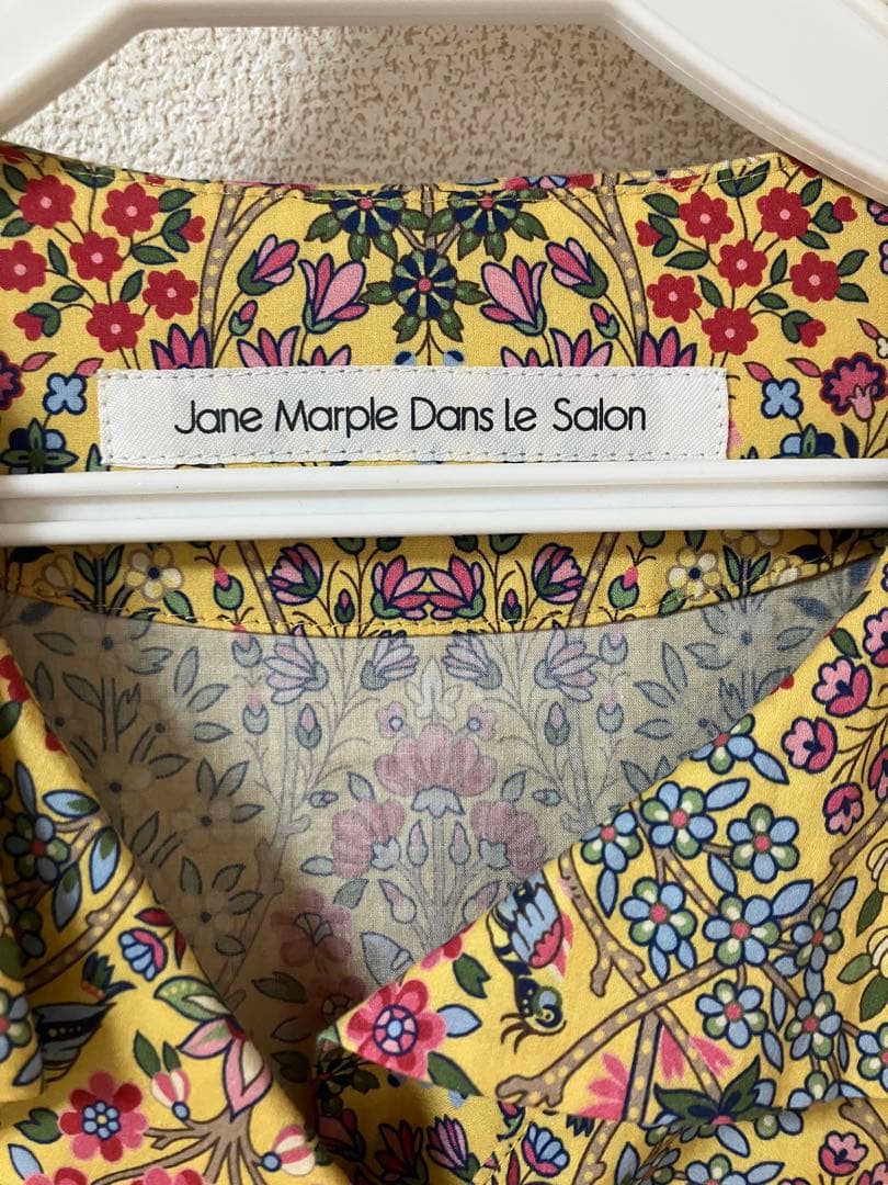 Jane Marple Dans Le Salon リバティ ワンピース