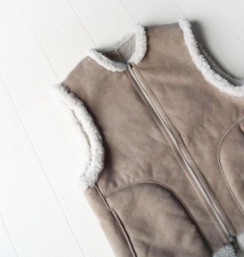 美品 トゥモローランド マカフィー 3万円 リバーシブル ジレ ムートン風