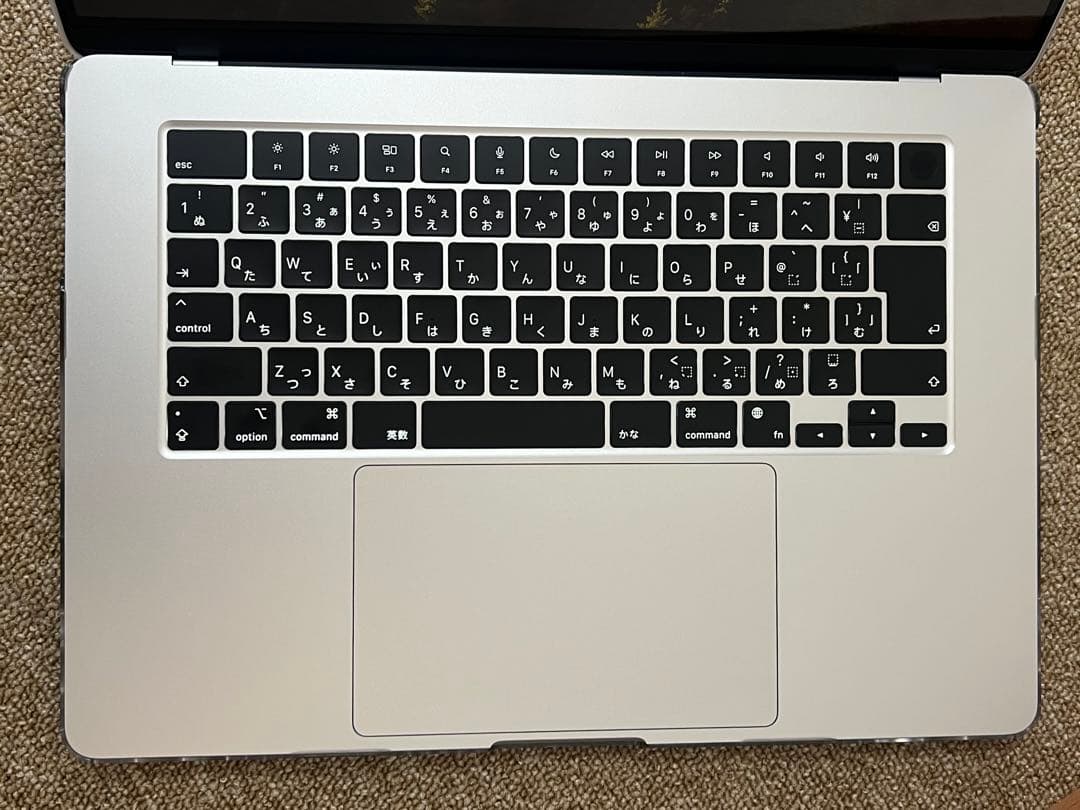 Apple MacBook Air 15インチ　本体 シルバー　M2チップ