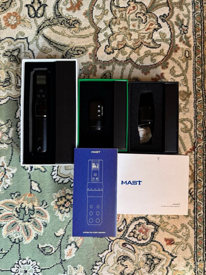 5*w様 Mast Fold2 Pro タトゥーマシーン、バッテリー2個