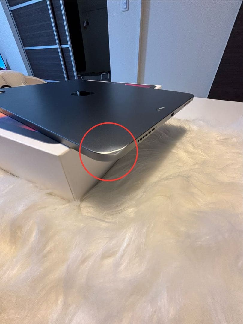 iPad Pro （11インチ 第2世代 128GB)凹み