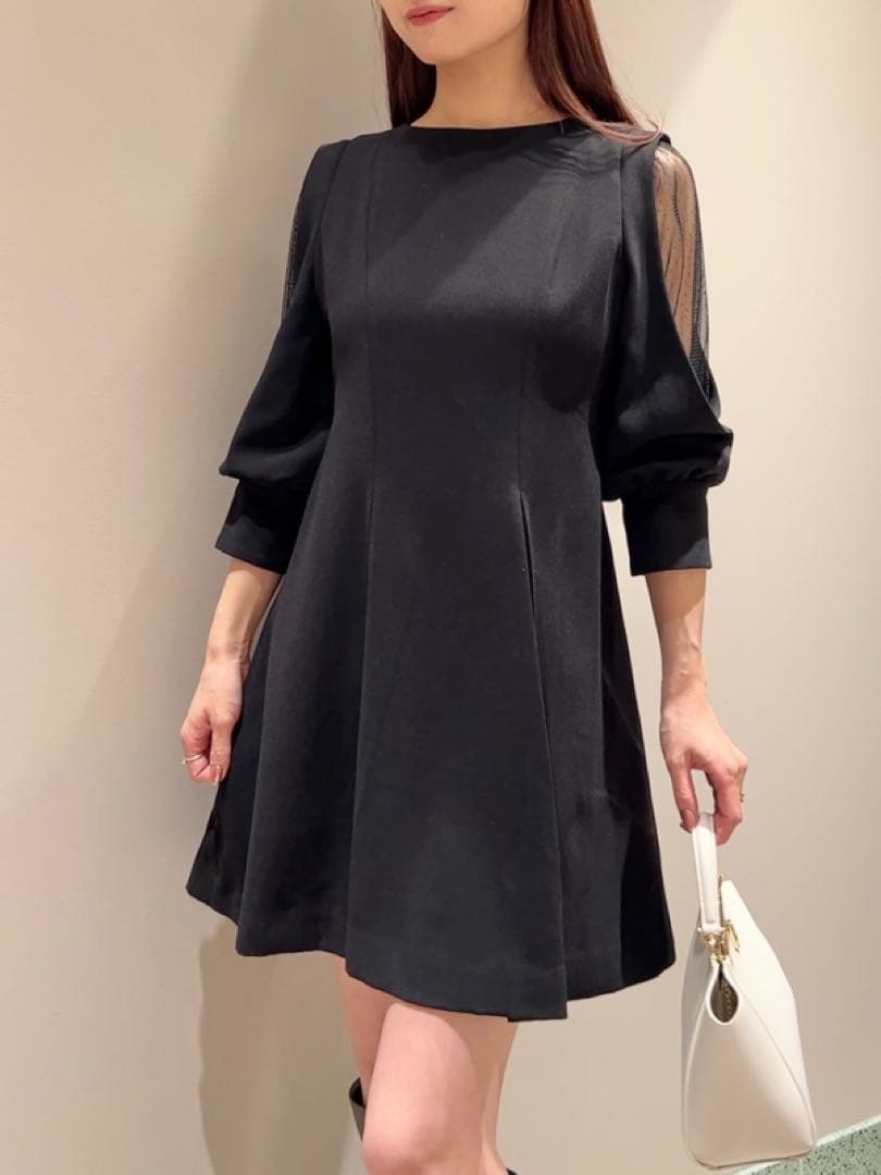 【週末限定値下げ❣️】snidelシアーショルダーミニワンピース