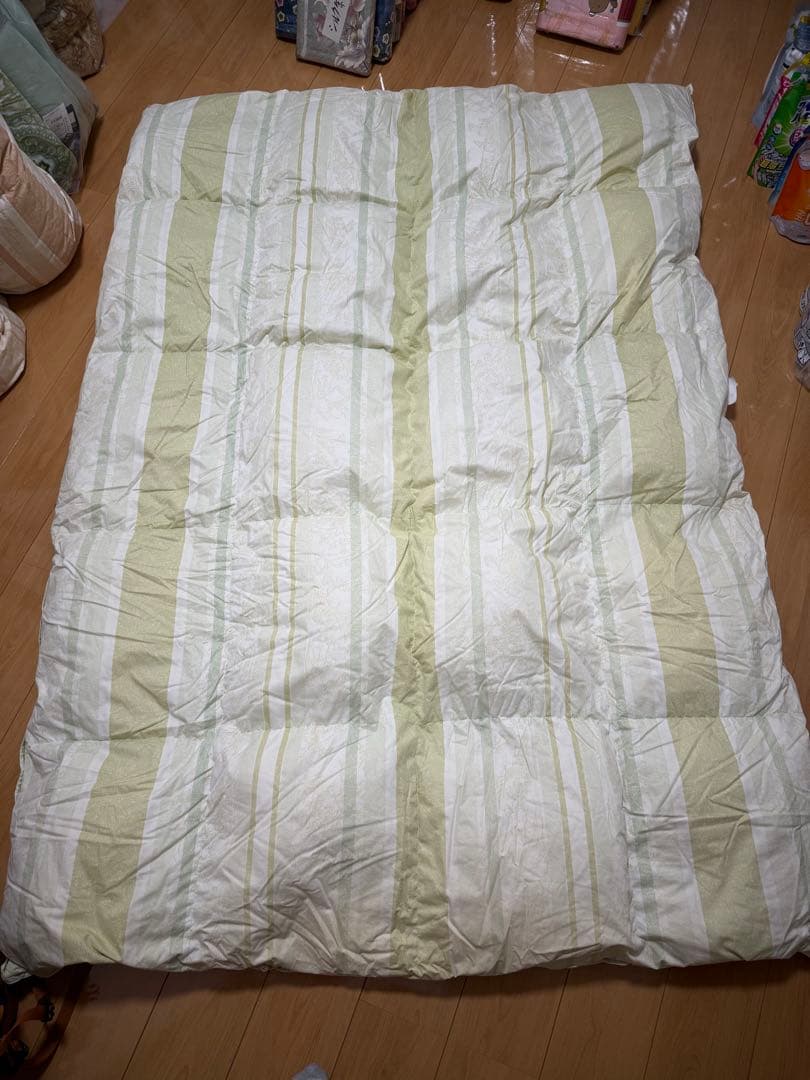 ✨美品✨［西川産業］羽毛掛け布団 ゴールデンナイト シングル グリーン