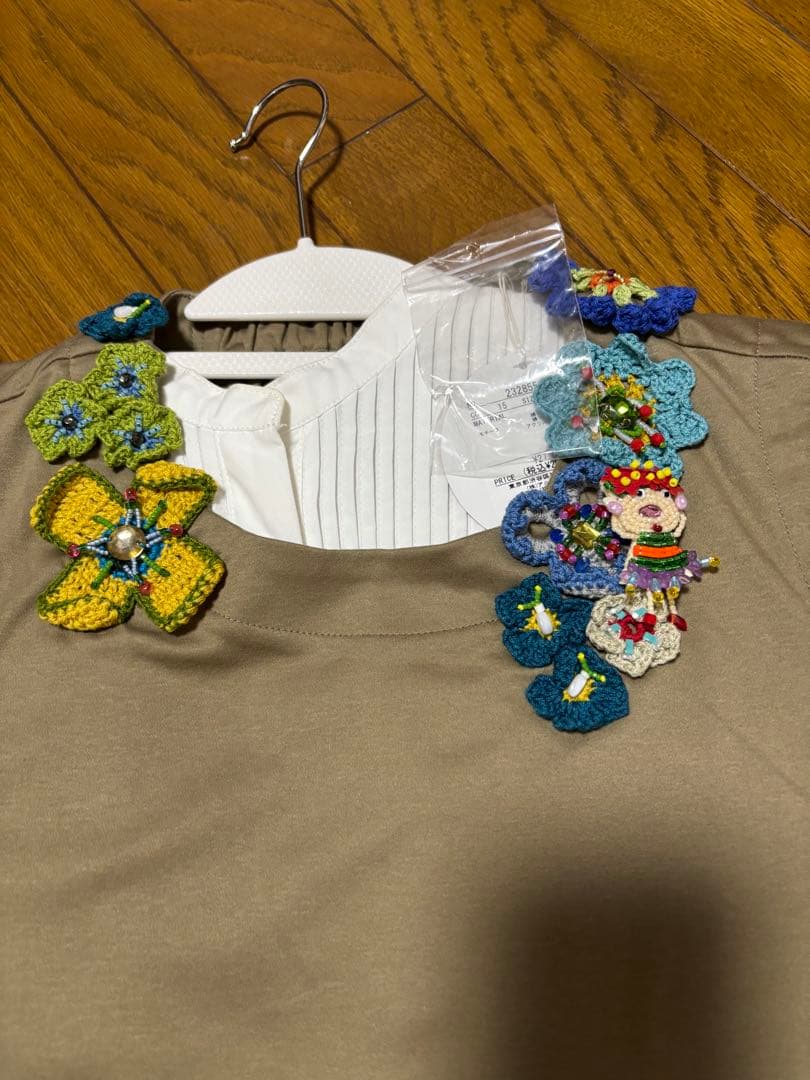 新品アルベロベロブローチ付きベスト　29700円　オレボレボラ