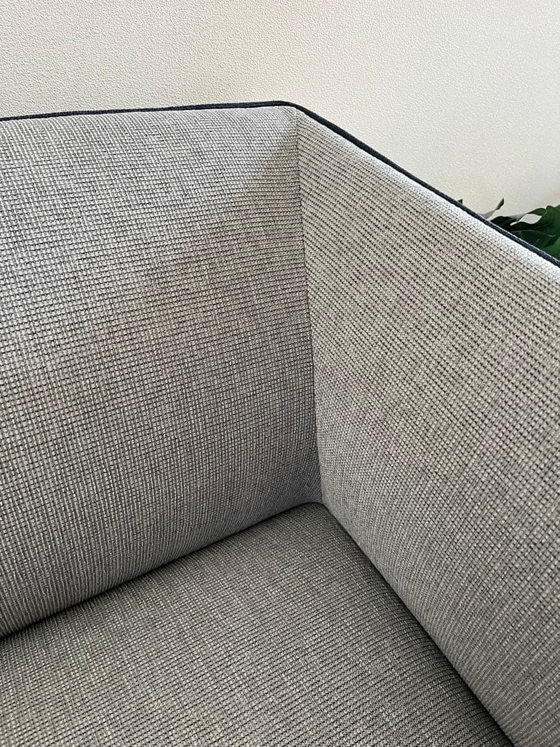 PLUS プラス　S1 アームチェア　19万　シングルソファ　モダン　美品