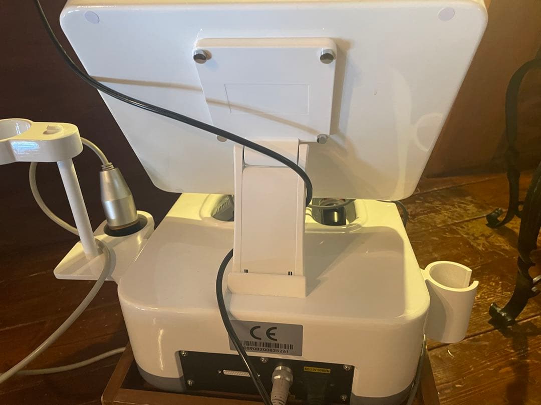 【美品】200万　肌体質改善&リフトアップ超音波フェイシャル美容機CS90