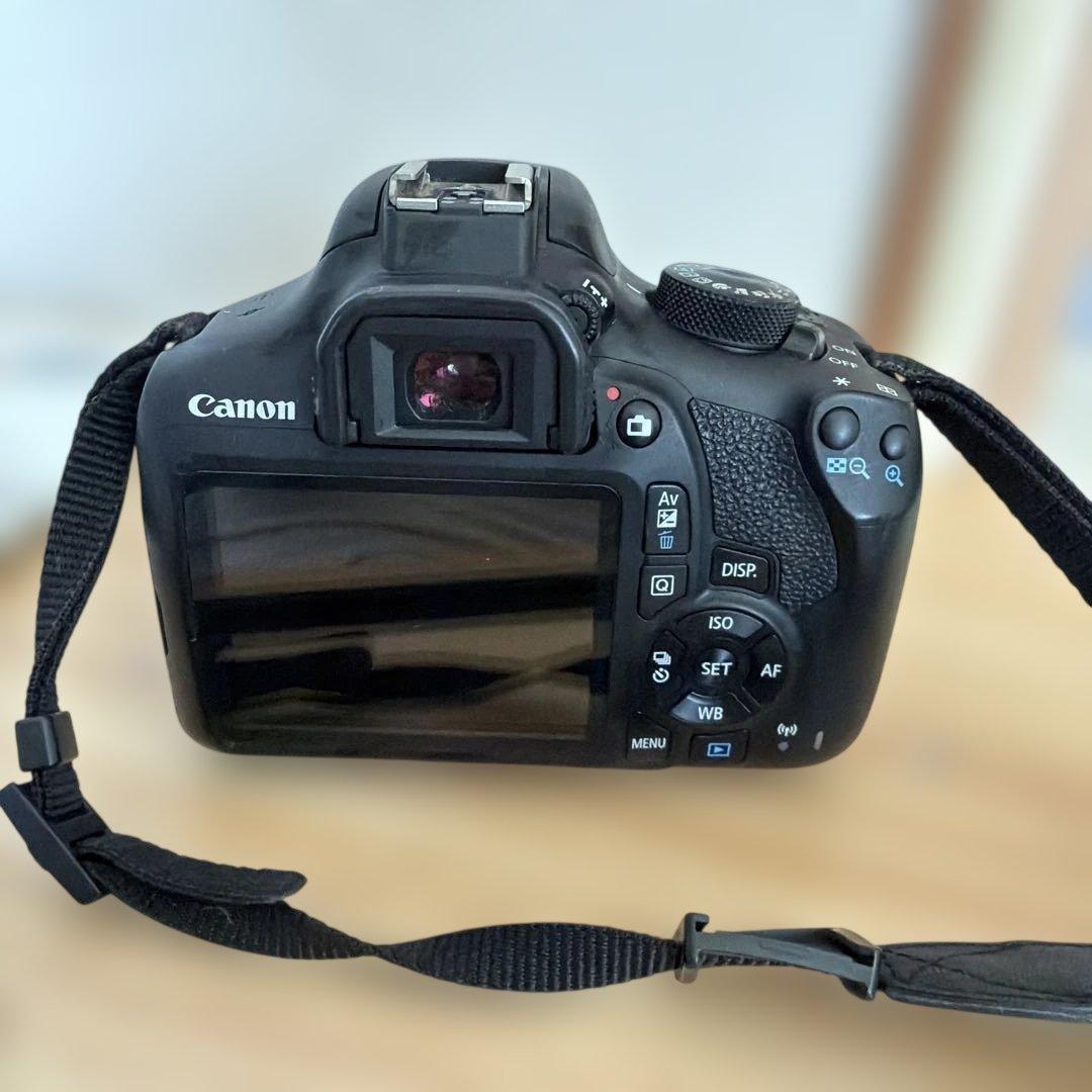 Canon EOS Kiss X80 デジタル一眼レフカメラ