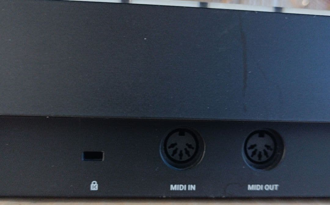 DTM・DAW KOMPLETE KONTROL S49