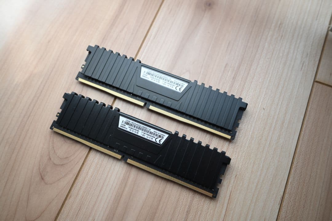 CORSAIR DDR4 メモリモジュール Series 8GB×2枚キット