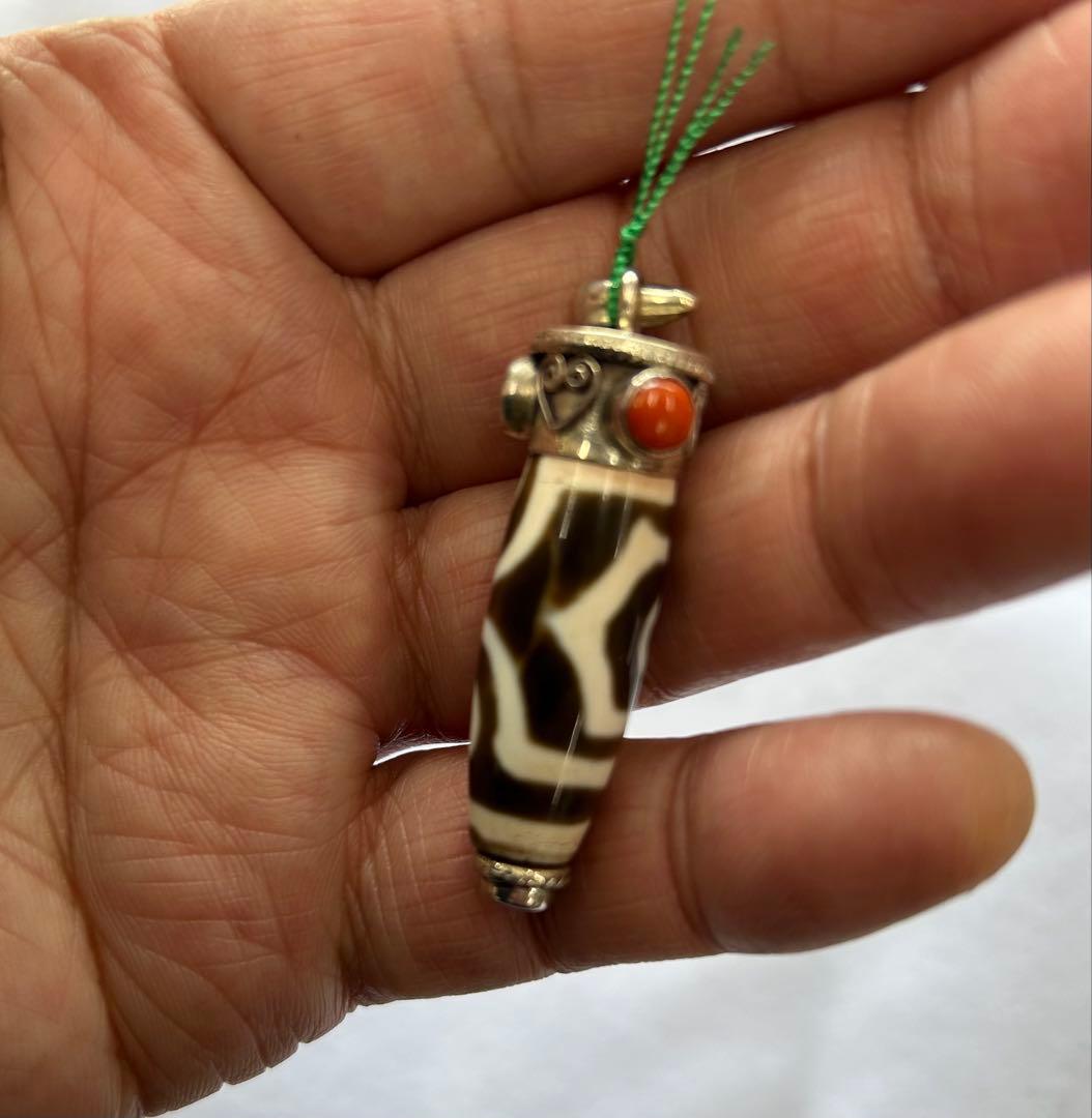 値下げしましたチベットジービーズ天珠