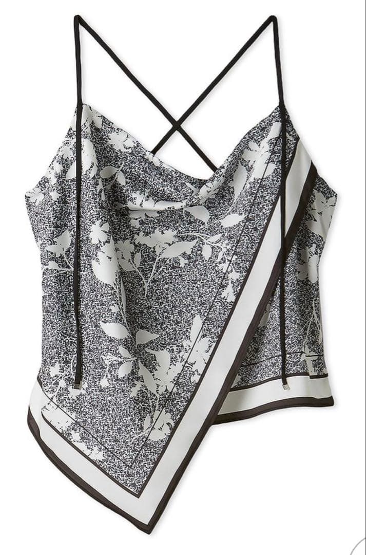 新品　タグ付き　フレイアイディー　スカーフプリントキャミソール