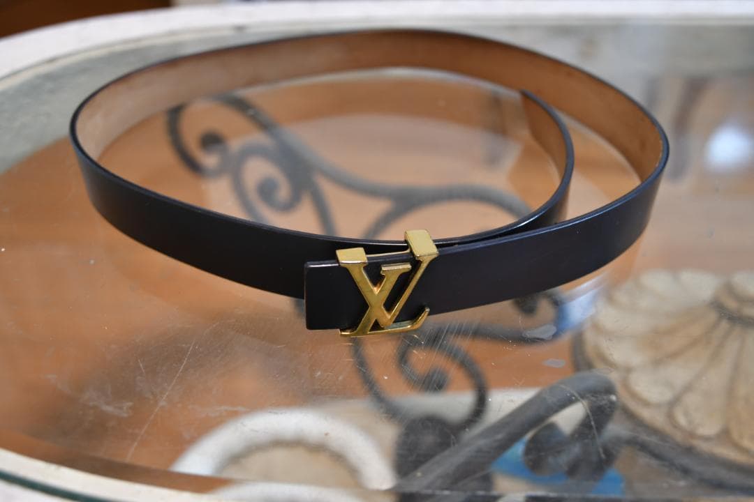 Louis Vuitton ブラックレザーベルト