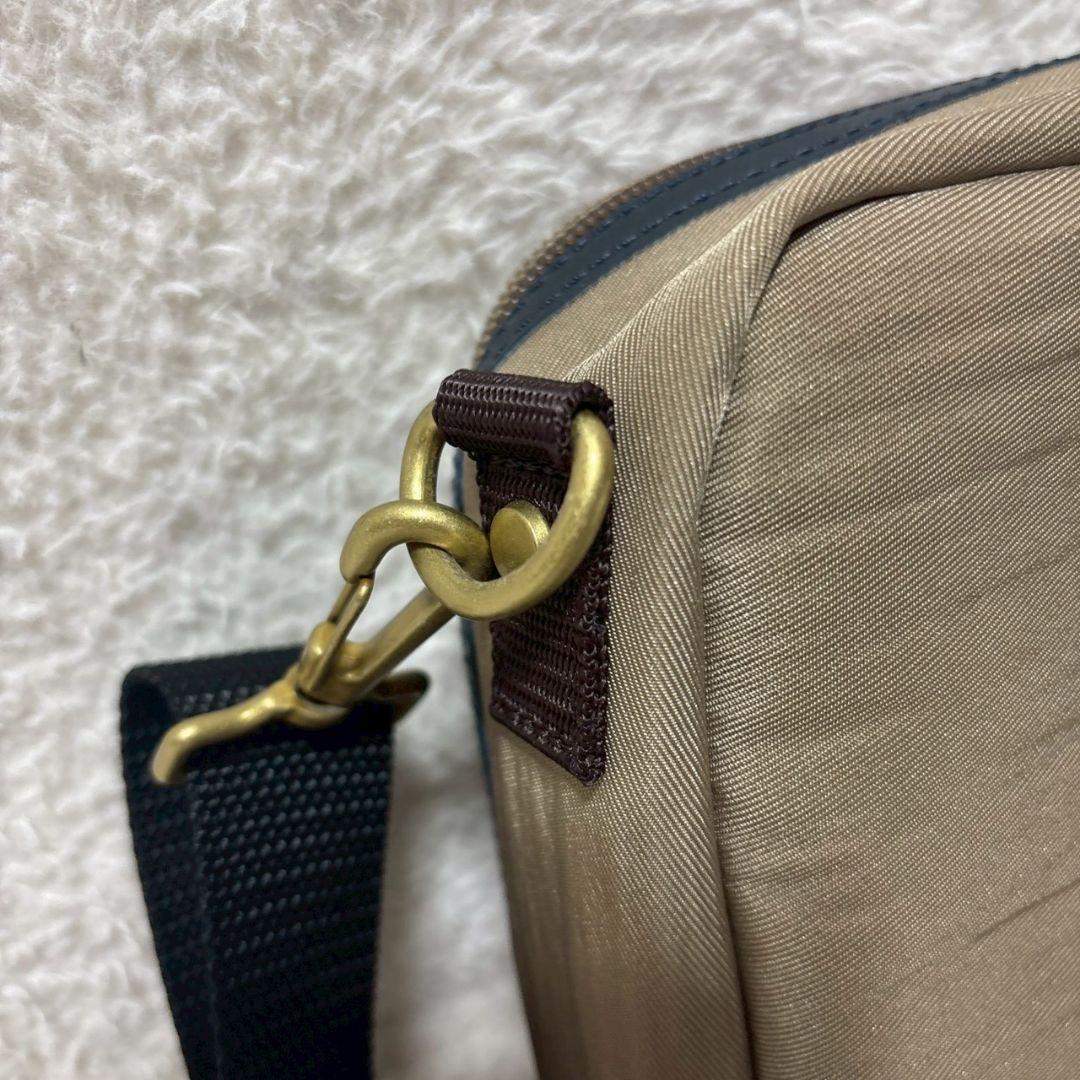 未使用に近い　マスターピース　link ショルダーバッグ　スクエア　ユニセックス