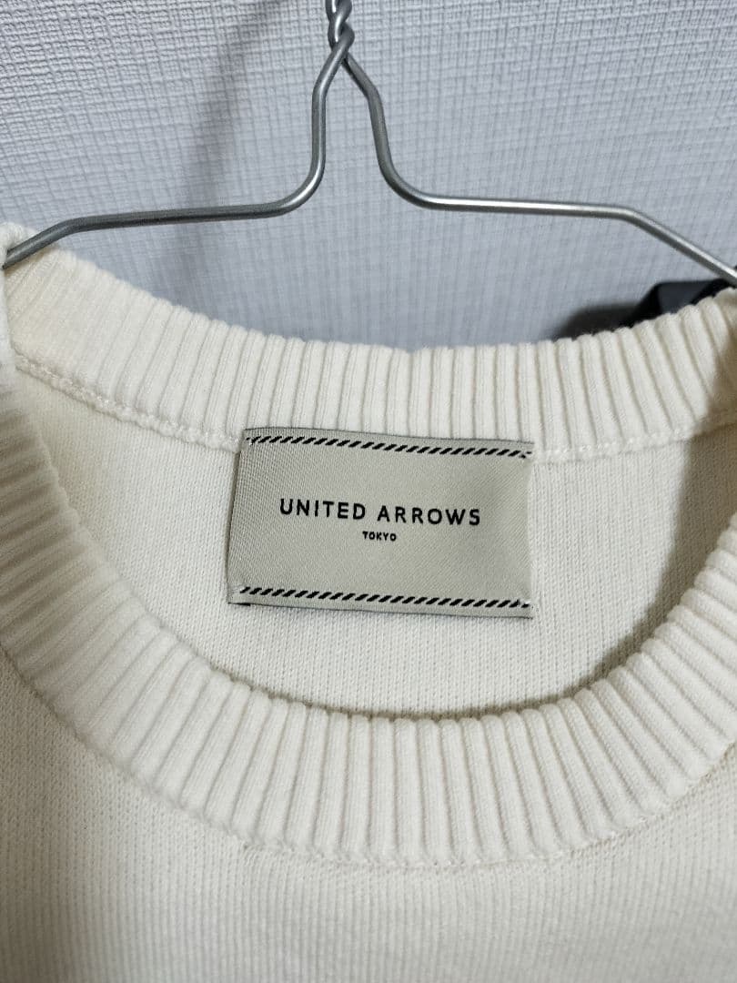 UNITED ARROWS 3D フラワーモチーフ ノースリーブ ニットベスト