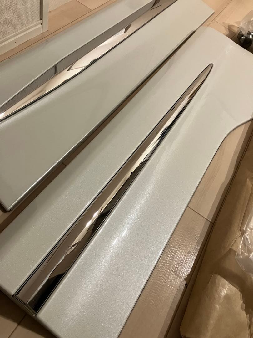 未使用　美品　左右セット　アルファード　ヴェルファイア　070 モデリスタ　30